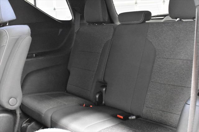 used 2024 Chevrolet Traverse car, priced at $37,516