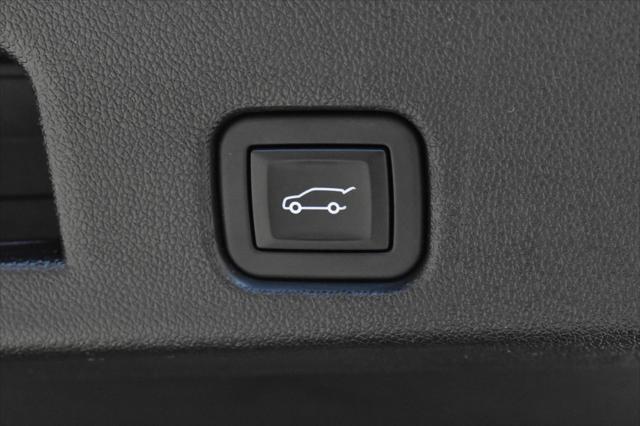 used 2024 Chevrolet Traverse car, priced at $37,516