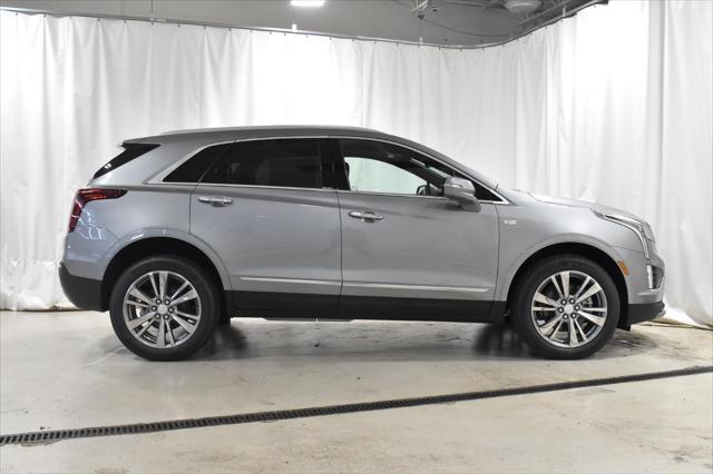 new 2025 Cadillac XT5 car, priced at $48,503