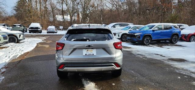 new 2025 Chevrolet Trax car, priced at $23,174