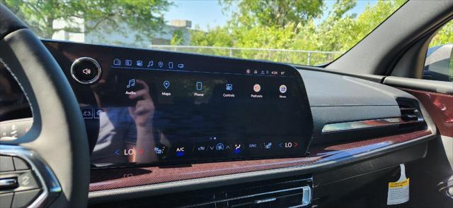 new 2025 Chevrolet Traverse car, priced at $49,660