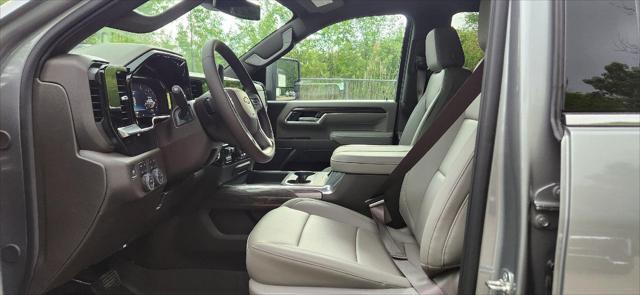 new 2025 Chevrolet Silverado 3500 car, priced at $76,256