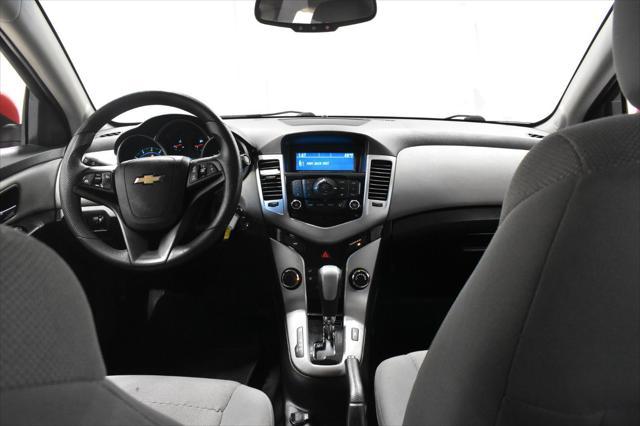 used 2015 Chevrolet Cruze car, priced at $7,876