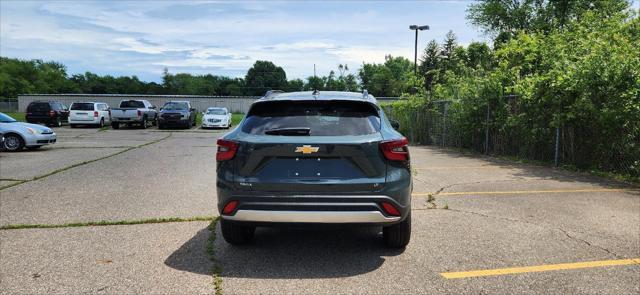 new 2025 Chevrolet Trax car, priced at $24,262