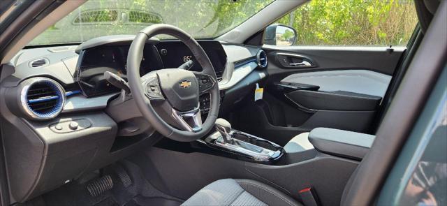new 2025 Chevrolet Trax car, priced at $24,262