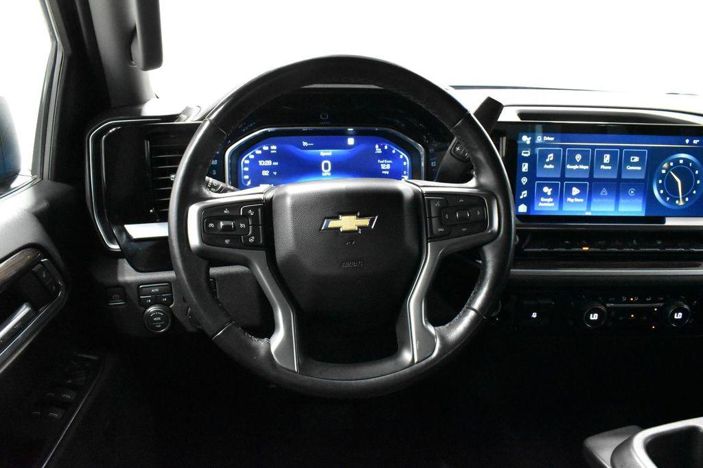 used 2022 Chevrolet Silverado 1500 car, priced at $39,390