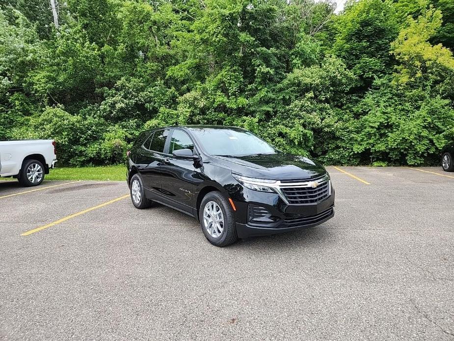 new 2024 Chevrolet Equinox car, priced at $26,349