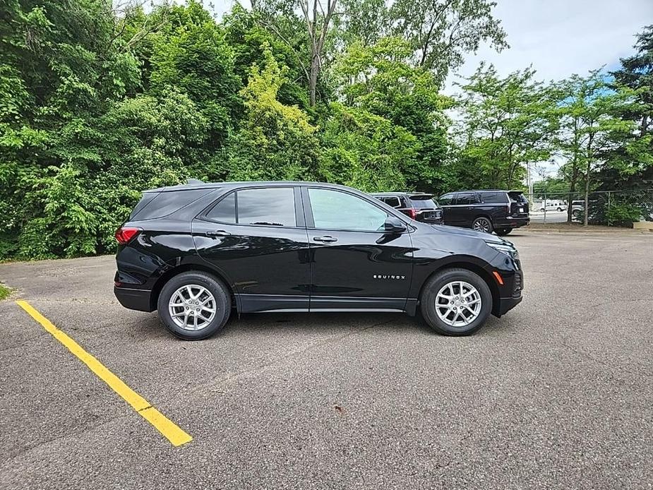 new 2024 Chevrolet Equinox car, priced at $26,349