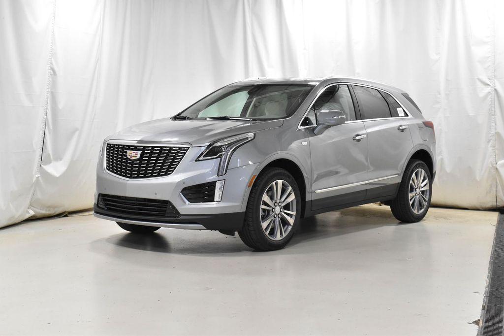 new 2025 Cadillac XT5 car, priced at $46,825