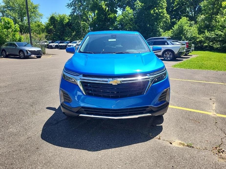 new 2024 Chevrolet Equinox car, priced at $28,013