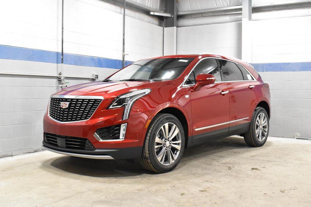 new 2025 Cadillac XT5 car, priced at $52,779