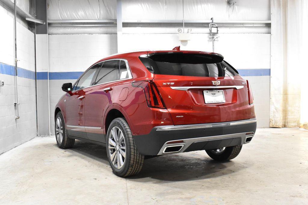 new 2025 Cadillac XT5 car, priced at $52,779