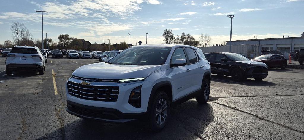 new 2026 Chevrolet Equinox car, priced at $33,112