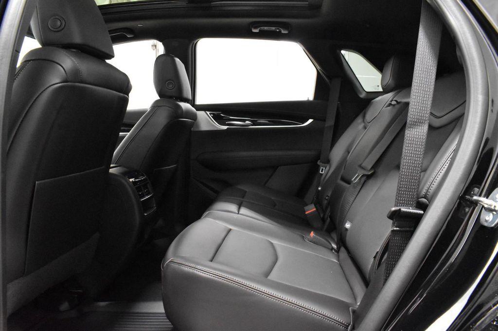 new 2025 Cadillac XT5 car, priced at $54,767