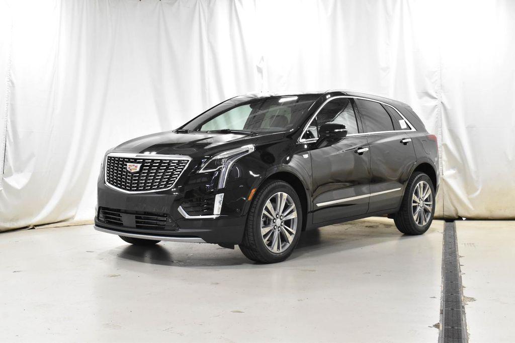 new 2025 Cadillac XT5 car, priced at $54,767