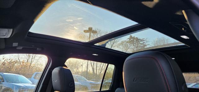 new 2025 Chevrolet Traverse car, priced at $55,428