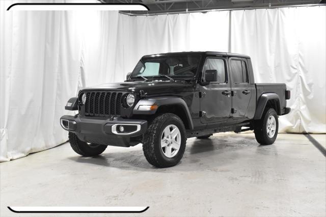 used 2023 Jeep Gladiator car