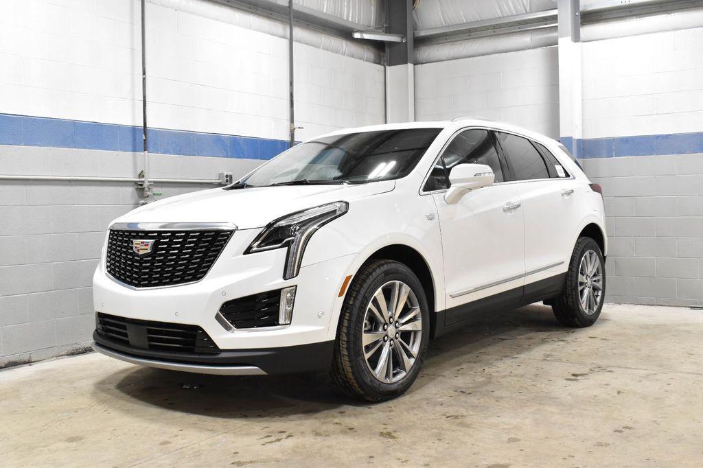 new 2025 Cadillac XT5 car, priced at $52,011