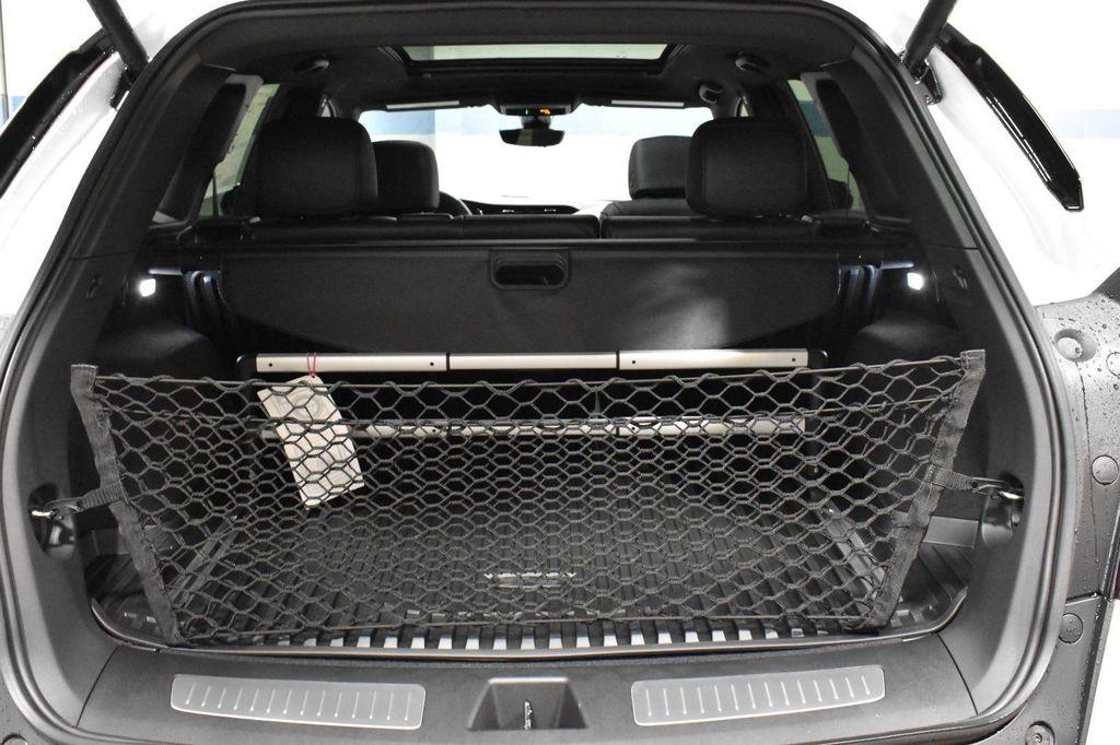 new 2025 Cadillac XT5 car, priced at $52,011