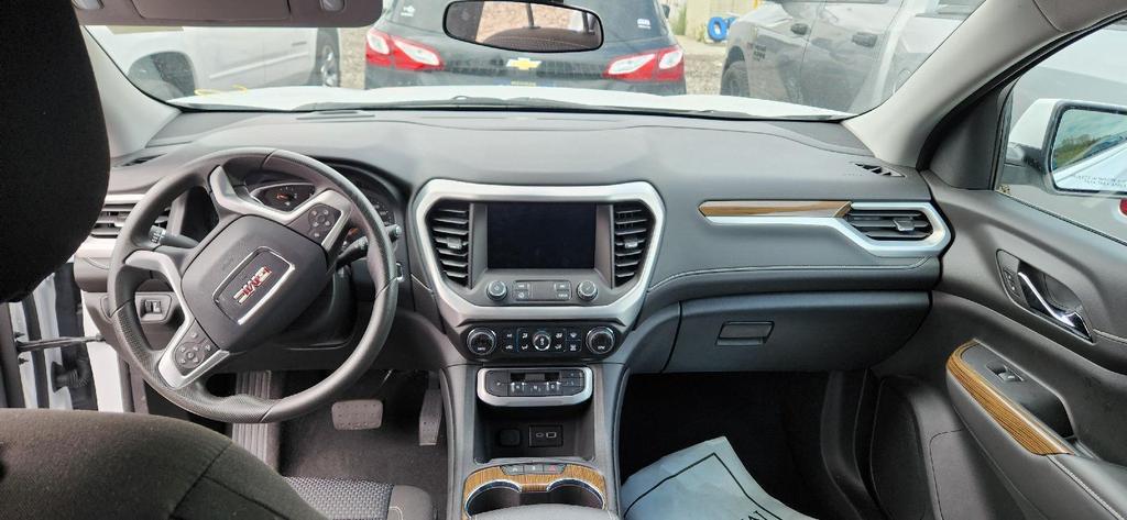 used 2023 GMC Acadia car, priced at $26,915