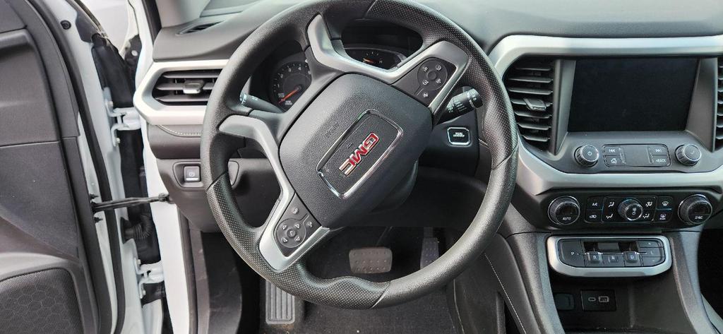used 2023 GMC Acadia car, priced at $26,915