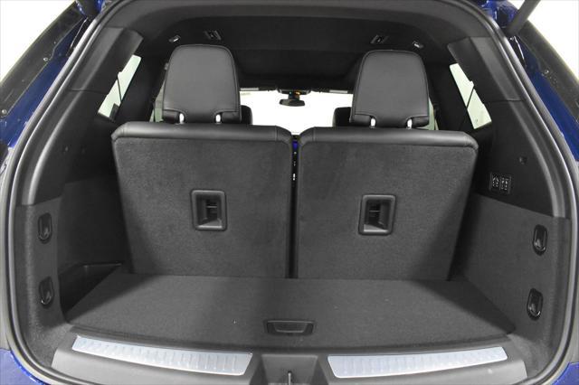 new 2025 Cadillac XT6 car, priced at $53,288