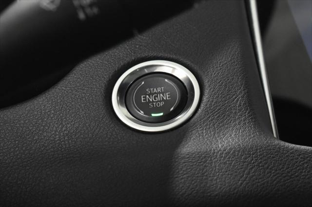 used 2021 Cadillac XT4 car, priced at $27,450