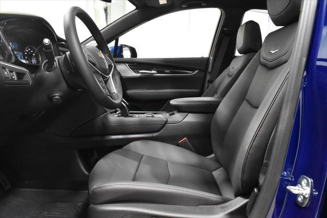 new 2025 Cadillac XT5 car, priced at $48,103