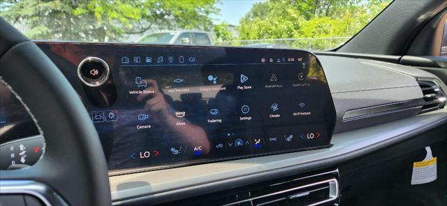 new 2025 Chevrolet Traverse car, priced at $42,560