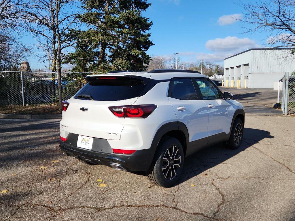 new 2025 Chevrolet TrailBlazer car, priced at $33,056