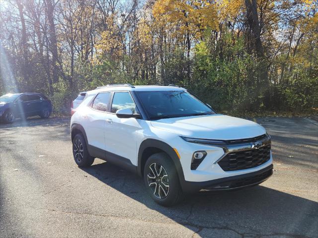 new 2025 Chevrolet TrailBlazer car, priced at $33,057