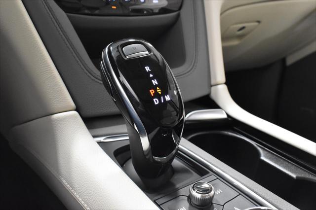 new 2025 Cadillac XT6 car, priced at $57,139