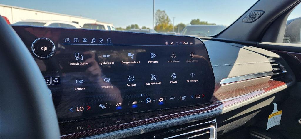 new 2026 Chevrolet Traverse car, priced at $52,728