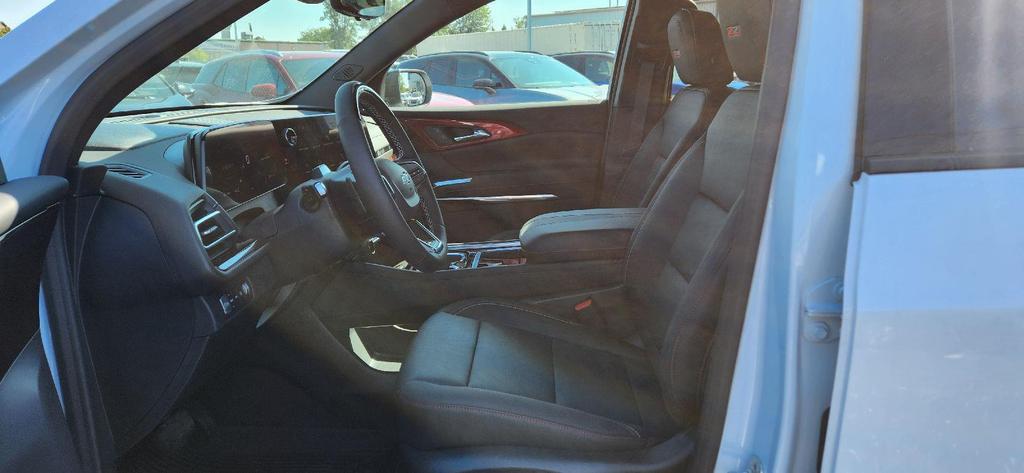 new 2026 Chevrolet Traverse car, priced at $52,728