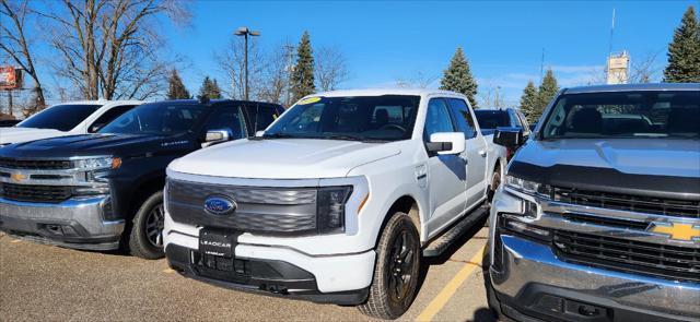 used 2022 Ford F-150 Lightning car