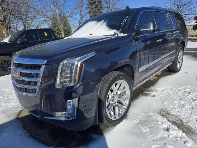 used 2019 Cadillac Escalade ESV car, priced at $32,410