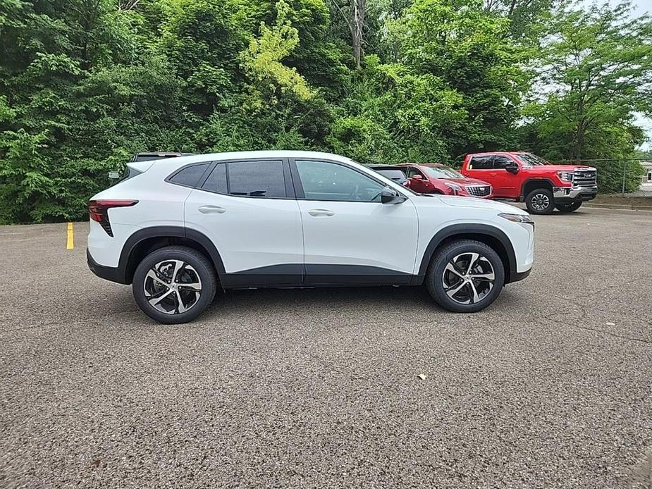 new 2025 Chevrolet Trax car, priced at $24,040