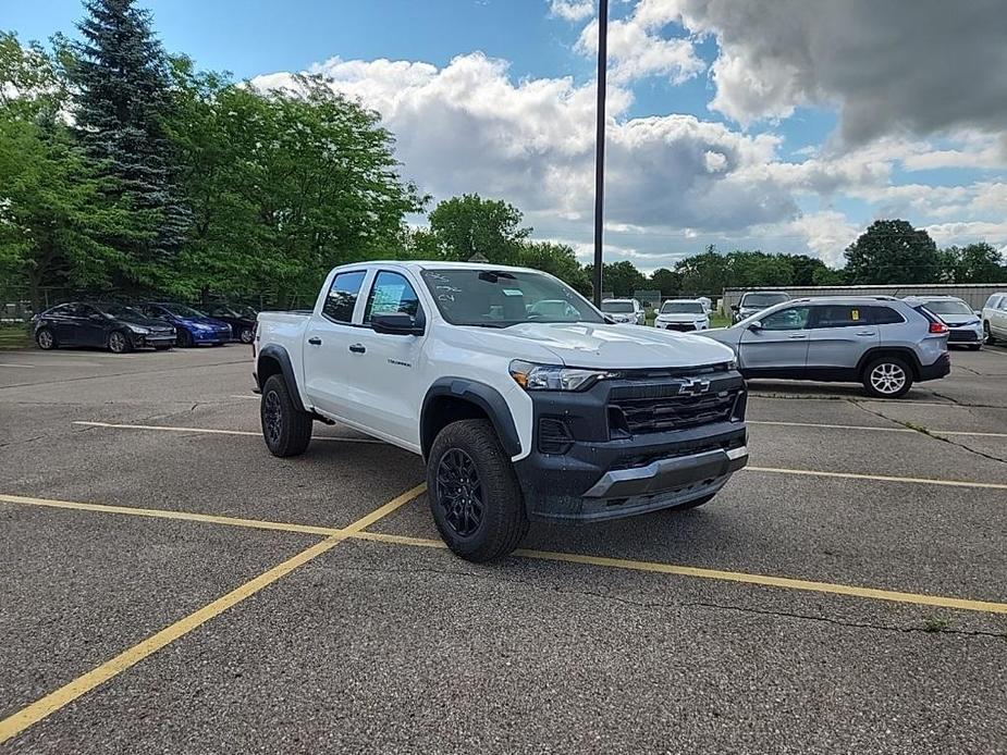 new 2024 Chevrolet Colorado car, priced at $38,100