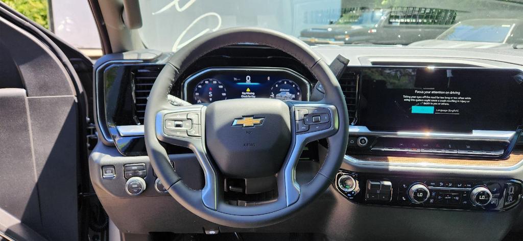 new 2025 Chevrolet Silverado 1500 car, priced at $47,186