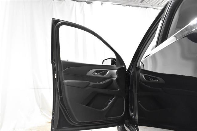 used 2020 Chevrolet Traverse car, priced at $23,266