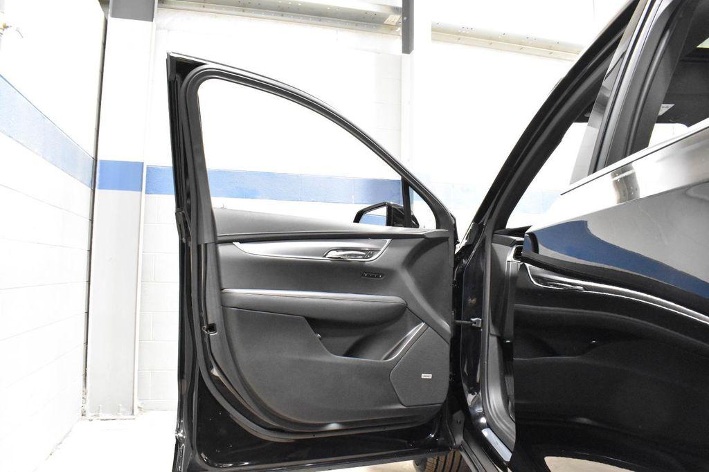 used 2024 Cadillac XT6 car, priced at $38,720