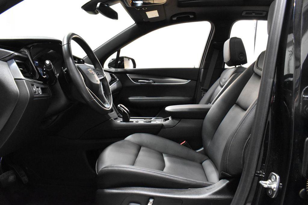 used 2024 Cadillac XT6 car, priced at $38,720