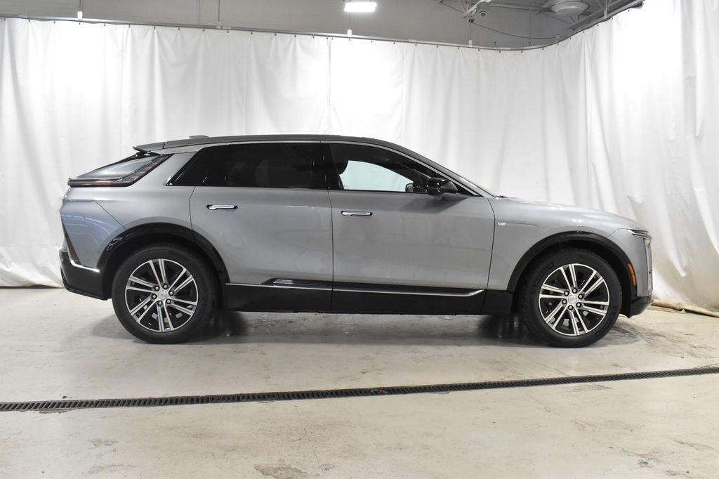 new 2025 Cadillac LYRIQ car, priced at $61,090