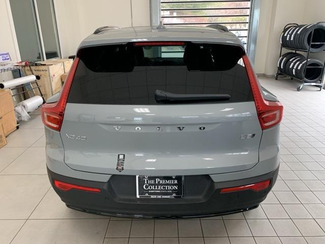 new 2025 Volvo XC40 car, priced at $51,040