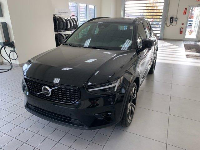 used 2023 Volvo XC40 car, priced at $34,600