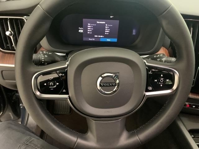 used 2024 Volvo XC60 car, priced at $39,899