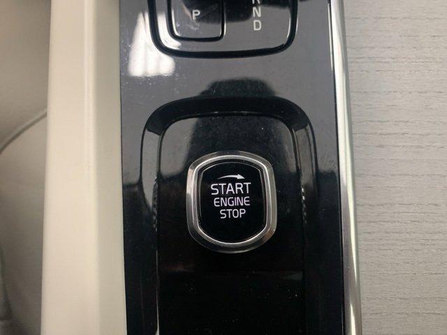 used 2023 Volvo XC60 car, priced at $34,895