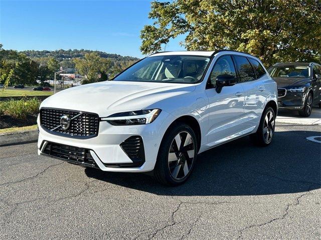 new 2025 Volvo XC60 Plug-In Hybrid car, priced at $67,800