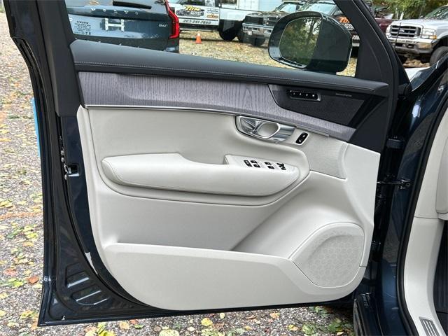 new 2026 Volvo XC90 car, priced at $75,950