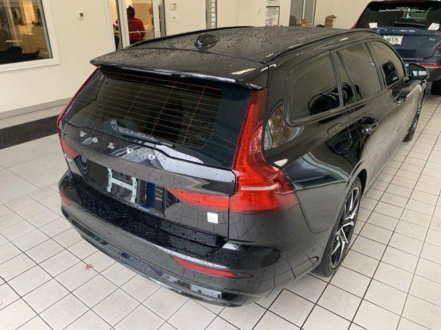 used 2024 Volvo V60 Recharge Plug-In Hybrid car, priced at $71,995